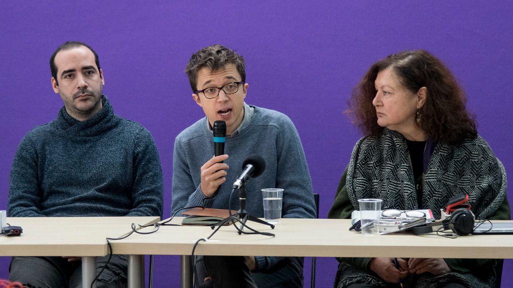 Errejón junto a Mae de la Concha