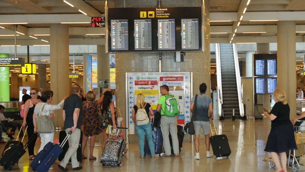 aeropuerto son sant joan avion