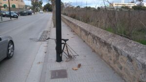 bicicleta abandonada