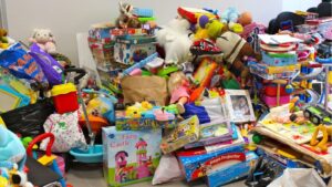 La donaci&oacute;n de juguetes facilita que ning&uacute;n peque&ntilde;o se quede sin la visita de los reyes magos