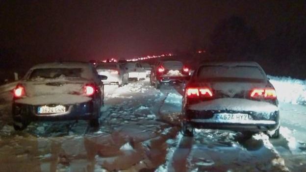 vehiculos atrapados nieve