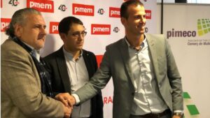 De izquierda a derecha: Coll, el conseller Negueruela y Mora