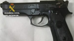 Pistola de aire comprimido sustra&iacute;da