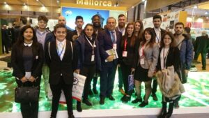 Alumnos del ciclo superior de alojamiento tur&iacute;stico del IES Calvi&agrave;