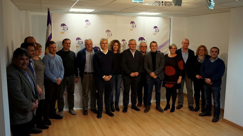 El PI foto de grupo