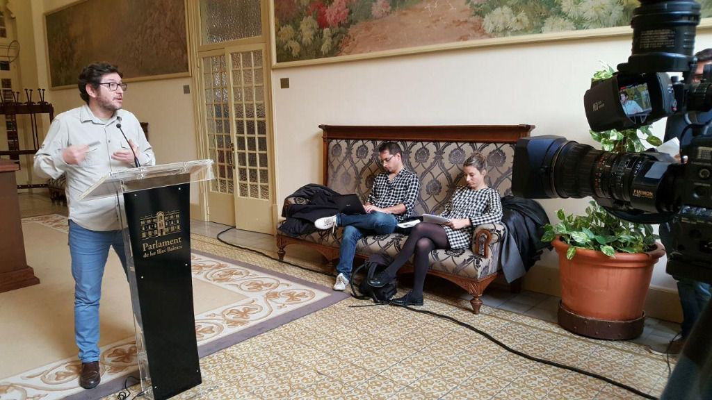 Podem Jarabo Parlament