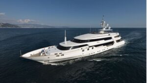 embarcaci&oacute;n barco yate