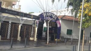 Fachada del local clausurado