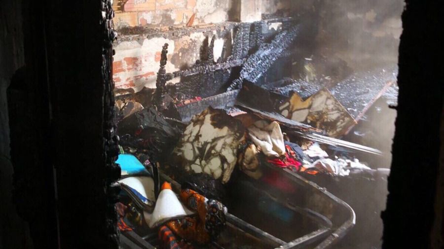 La planta ha quedado totalmente afectada por el fuego