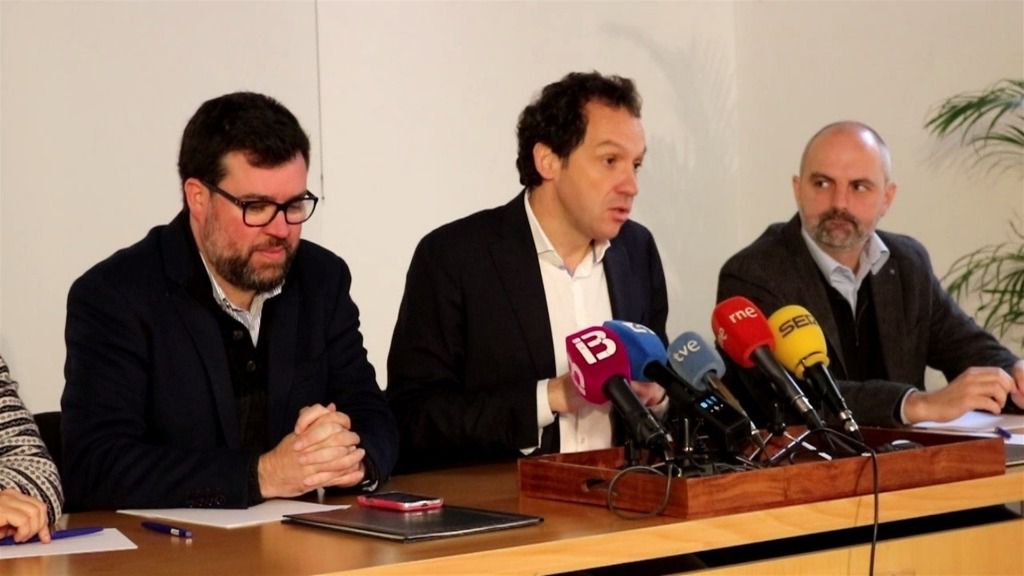 El conseller de Territorio, Energía y Movilidad, Marc Pons, y el alcalde de Palma, Antoni Noguera
