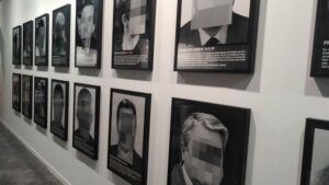 obra Santiago Sierra