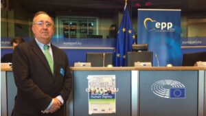 Agust&iacute; Buades Bruselas