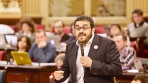 El conseller de Medio Ambiente, Agricultura y Pesca, Vicen&ccedil; Vidal