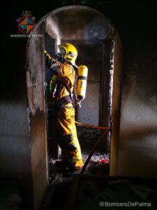 www.mallorcadiario.com_galerias-noticias_galerias_463545_incendiosongotleu2