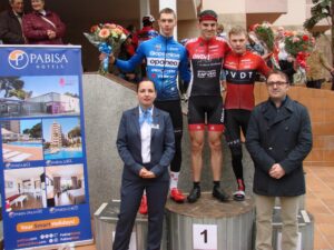 www.mallorcadiario.com_galerias-noticias_galerias_514815_PodiumjuniorscursaHotelSofia