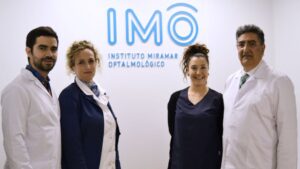 Dr Scott Anderson García, Dr Nassib Lakkis, Sara Ripoll y Alba Bermejo, parte del equipo de IMO