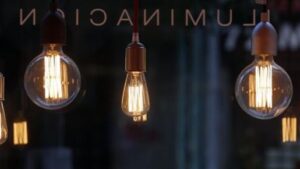 electricidad luz bombilla energ&iacute;a