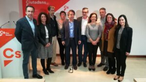 Jos&eacute; Manuel Villegas junto a miembros de C's Balears