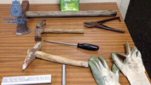 Utensilios usados por el ladr&oacute;n