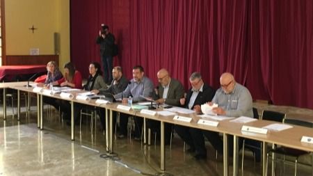 Imagen de un momento de la reunión con los alcaldes