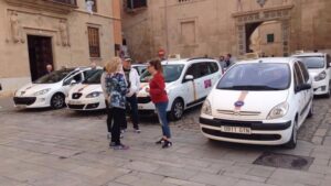 Taxis en el Mirador de la Seu
