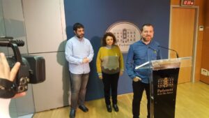 abril y mes parlament