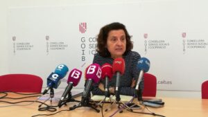 La consellera de Servicios Sociales y Cooperaci&oacute;n, Fina Santiago