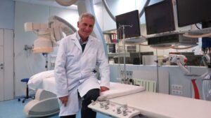El doctor destaca la calidad del sistema p&uacute;blico y privado de salud de IB