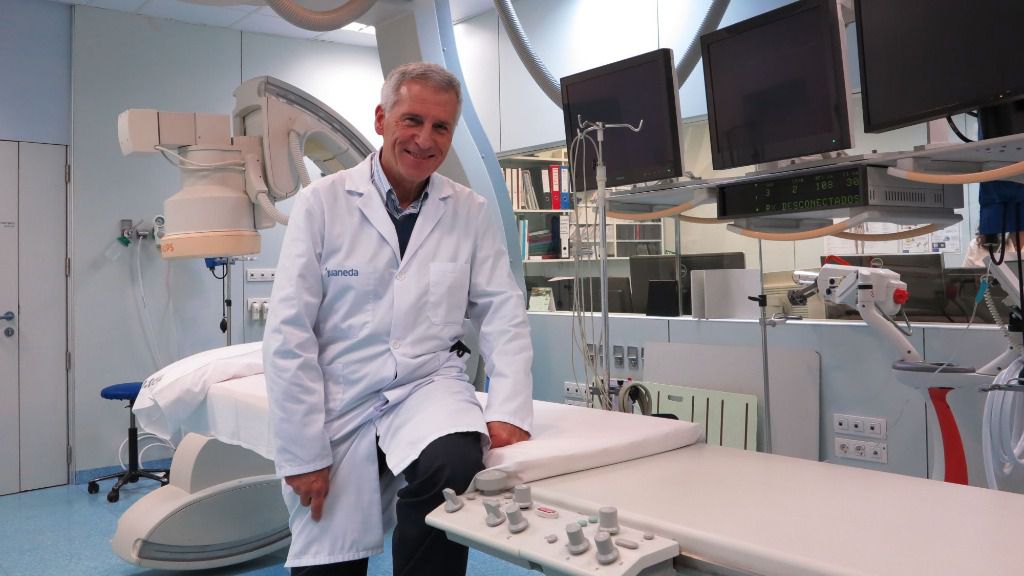El doctor destaca la calidad del sistema público y privado de salud de IB