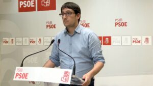 El portavoz del PSIB-PSOE, Iago Negueruela