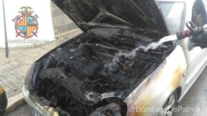coche quemado en palma