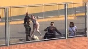 chonis contra policia nacional malaga pelea