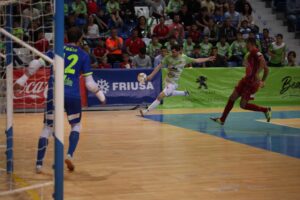 www.mallorcadiario.com_galerias-noticias_galerias_518802_PalmaFutsal_5_