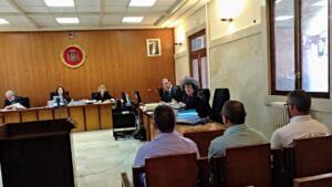 La mujer ha declarado tras un biombo