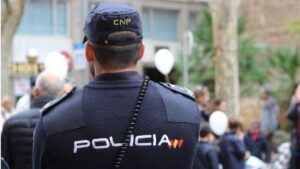 polic&iacute;a