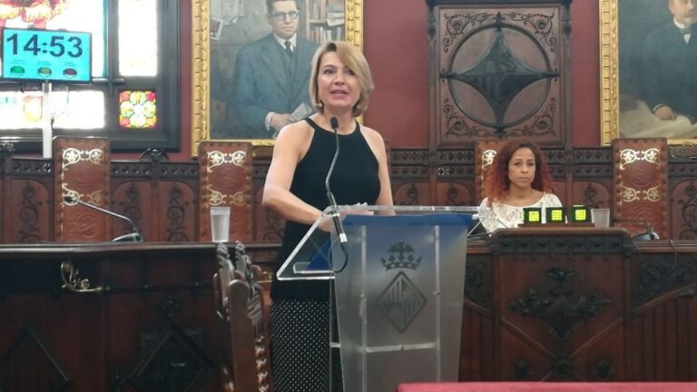 La portavoz del grupo municipal popular, Marga Durán