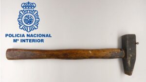 martillo policia nacional