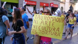 www.mallorcadiario.com_galerias-noticias_galerias_520449_manifestacionanimales_7_