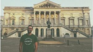 Imagen del rapero en Bruselas, colgada por &eacute;l mismo en twitter