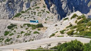Carretera de Formentor con el bus lanzadera (IB3)