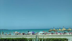 turistas playa de palma
