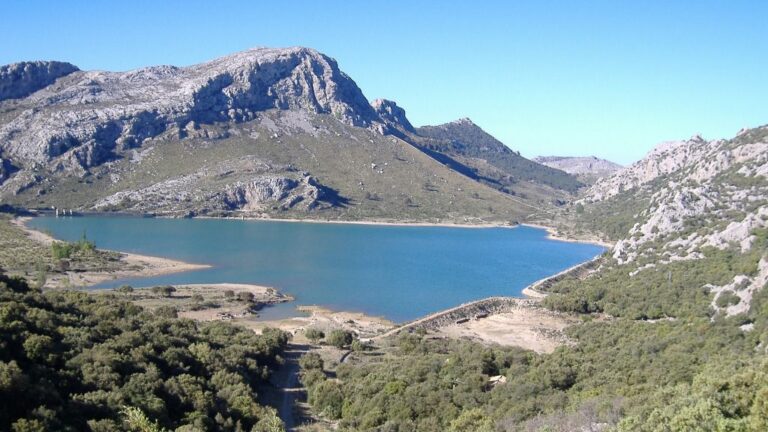 Imagen de archivo del embalse de Cúber