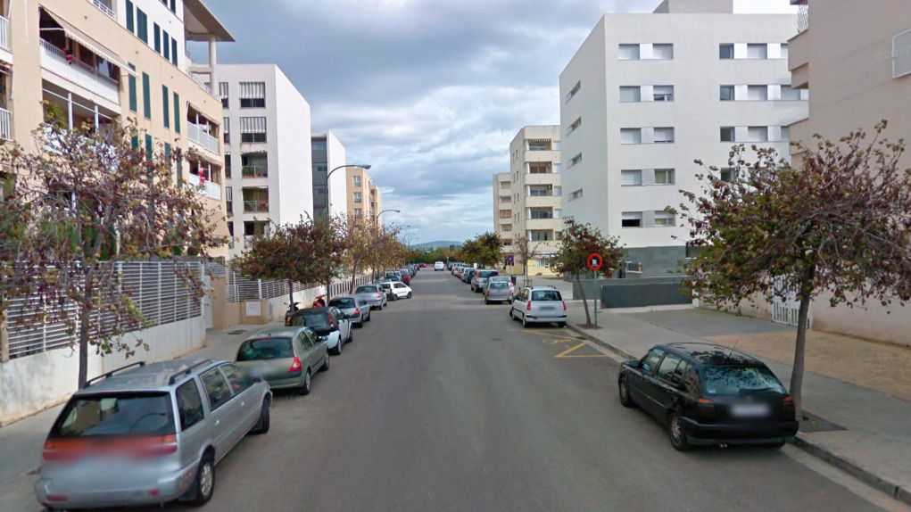 Calle Plataner, donde está ubicada la panadería donde comenzó la pelea