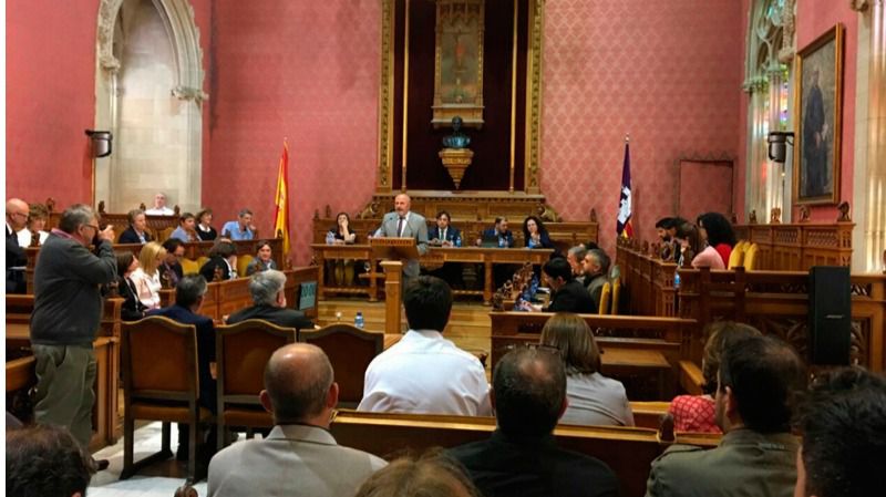 Ensenyat debate Consell