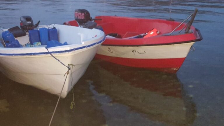 Imagen de las pateras halladas este jueves