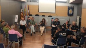 angelica pastor reuniones vecinos