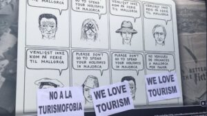 Exposici&oacute;n y manifestaci&oacute;n contra la turismofobia en Port de S&oacute;ller