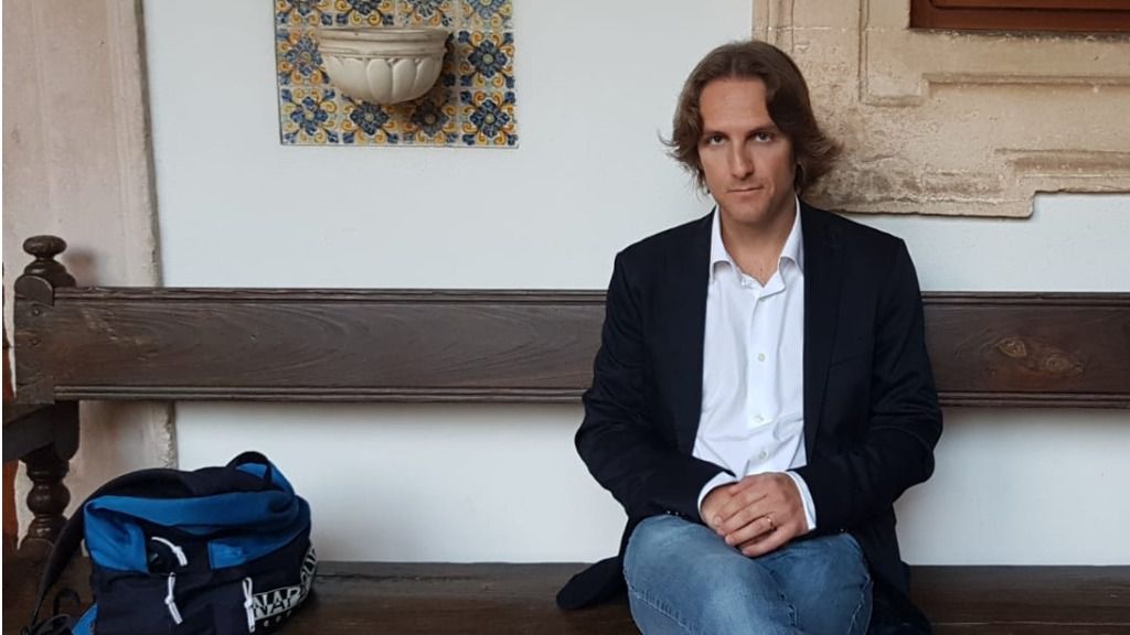 Carlos Serra Plis educacion