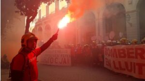 bomberos manifestaci&oacute;n parlament