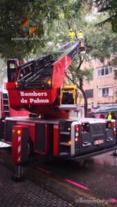www.mallorcadiario.com_galerias-noticias_galerias_526159_incidenteslluvias_3_
